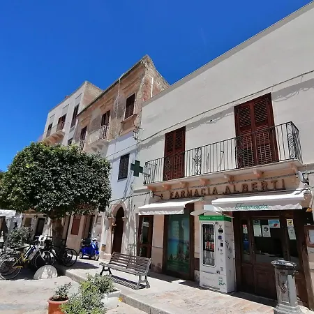 Le Case In Piazza ***** Favignana